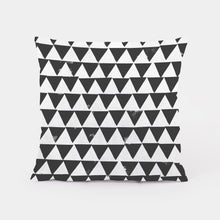 Load image into Gallery viewer, Cuddle pillow 35
