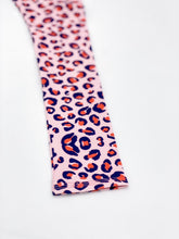 Load image into Gallery viewer, BIO Leggings LEO ROSE - Morro do Papagaio Kollektion
