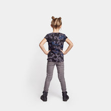Load image into Gallery viewer, Yara Black Typo
