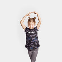 Load image into Gallery viewer, Yara Black Typo
