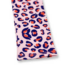 Load image into Gallery viewer, BIO Leggings LEO ROSE - Morro do Papagaio Kollektion
