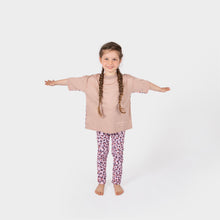 Load image into Gallery viewer, BIO Leggings LEO ROSE - Morro do Papagaio Kollektion

