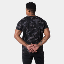 Lade das Bild in den Galerie-Viewer, LORINSER x UN/HIDE T-Shirt
